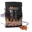 MASSIVE BAITS MILKY CREAM BOILIES 18MM 1KG